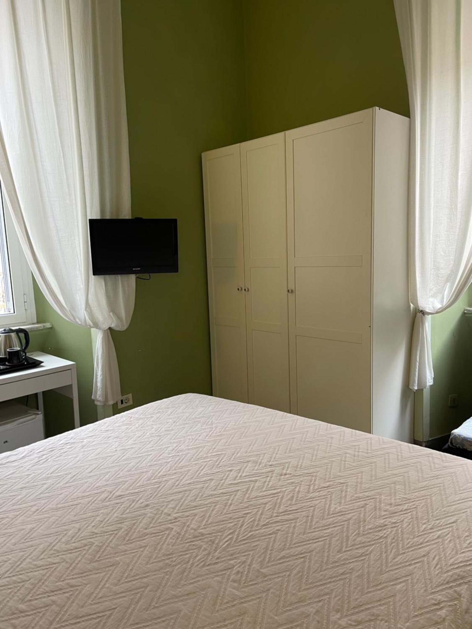 רומא Guest House Meret מראה חיצוני תמונה
