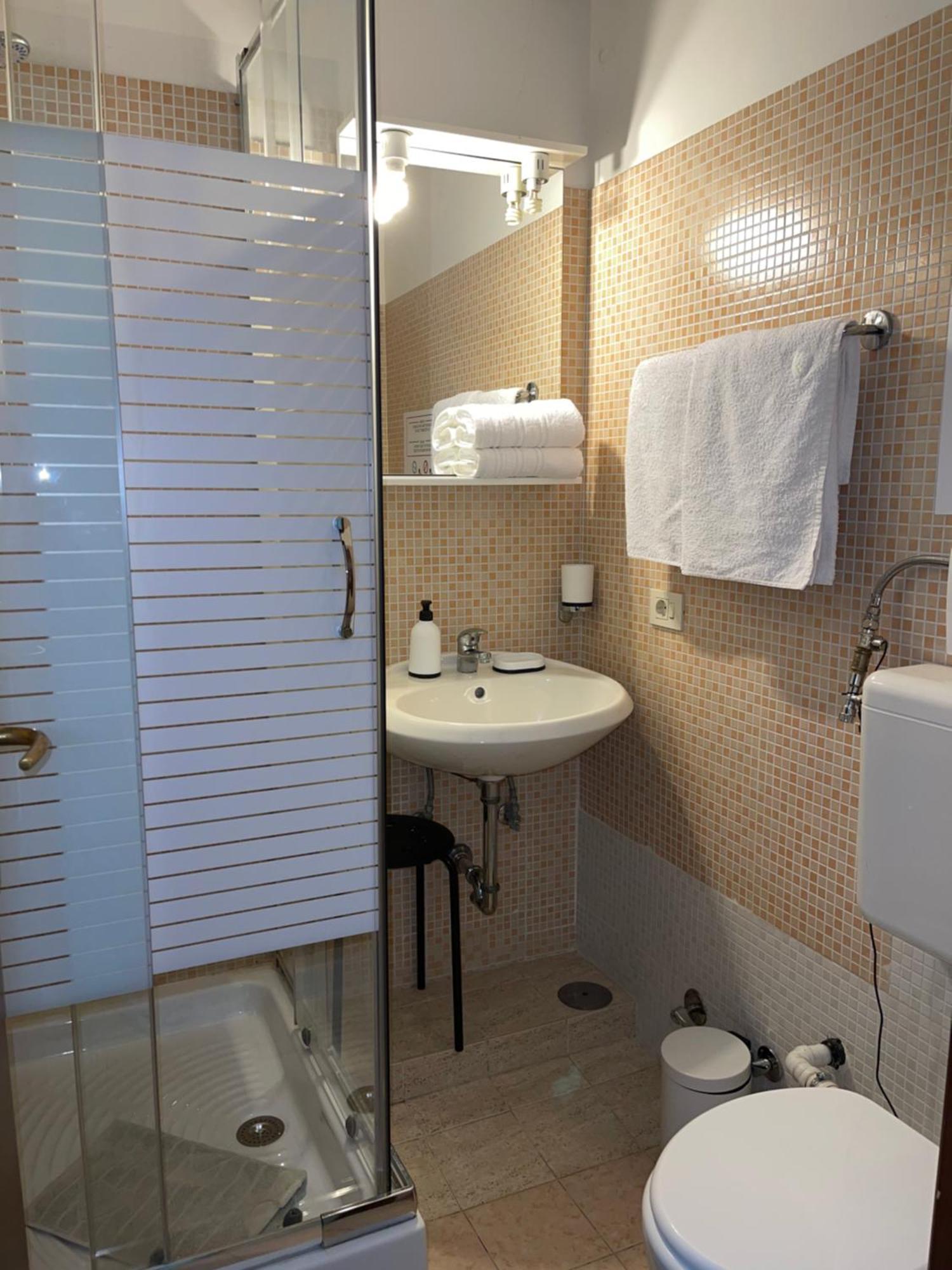 רומא Guest House Meret מראה חיצוני תמונה