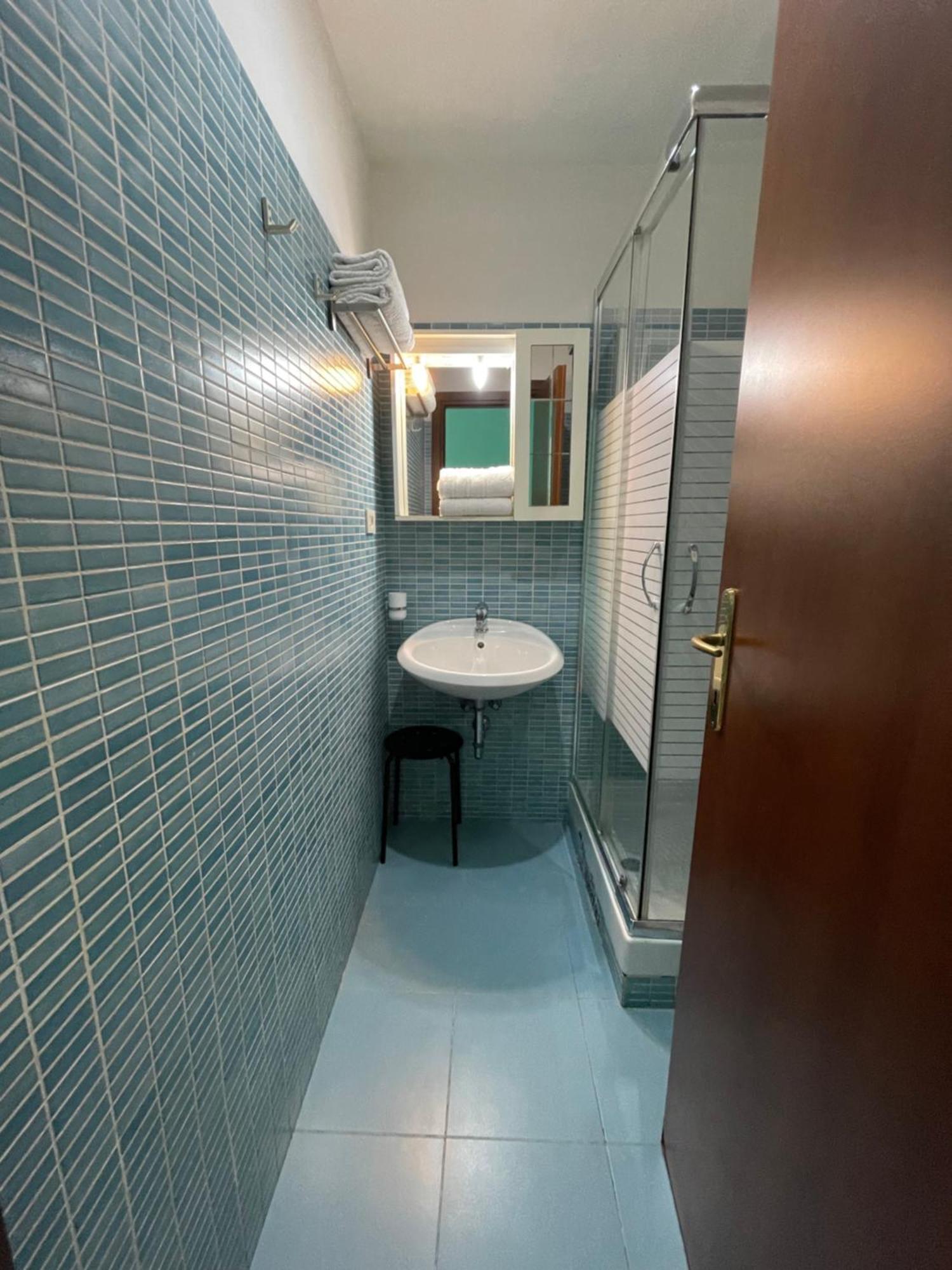 רומא Guest House Meret מראה חיצוני תמונה