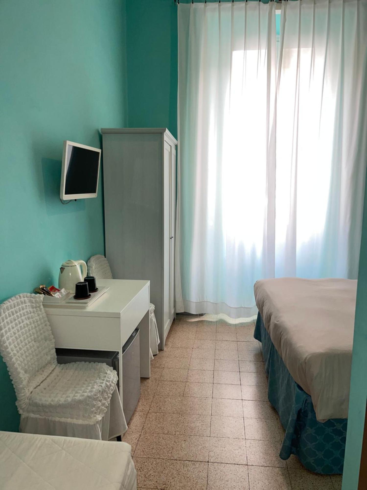 רומא Guest House Meret מראה חיצוני תמונה