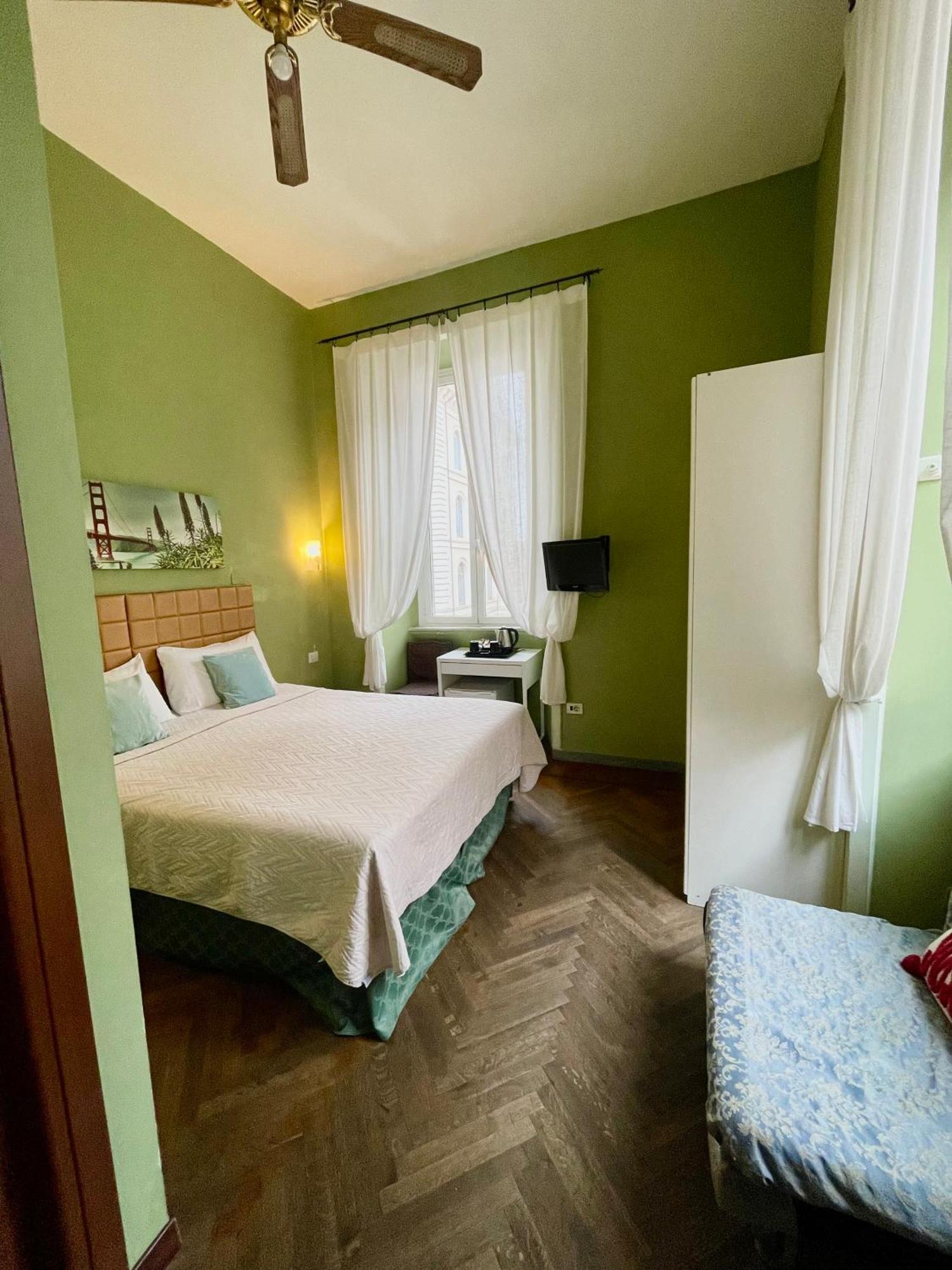 רומא Guest House Meret מראה חיצוני תמונה